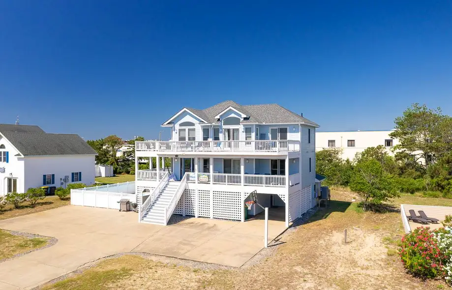 Walking On Sunshine - 7 BR Vacation rental home in