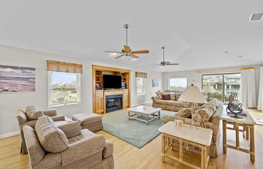 1363 - Enchantment by the Sea