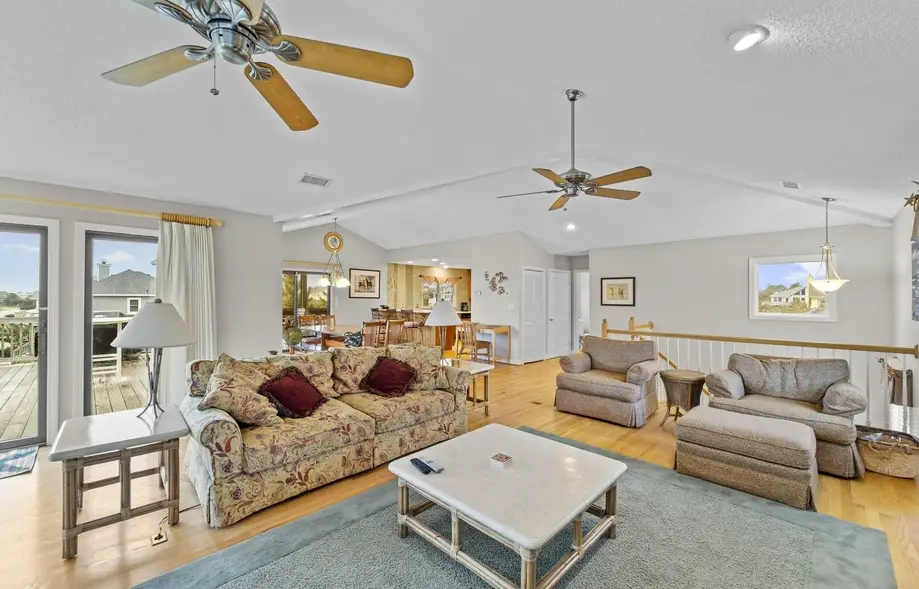 1363 - Enchantment by the Sea