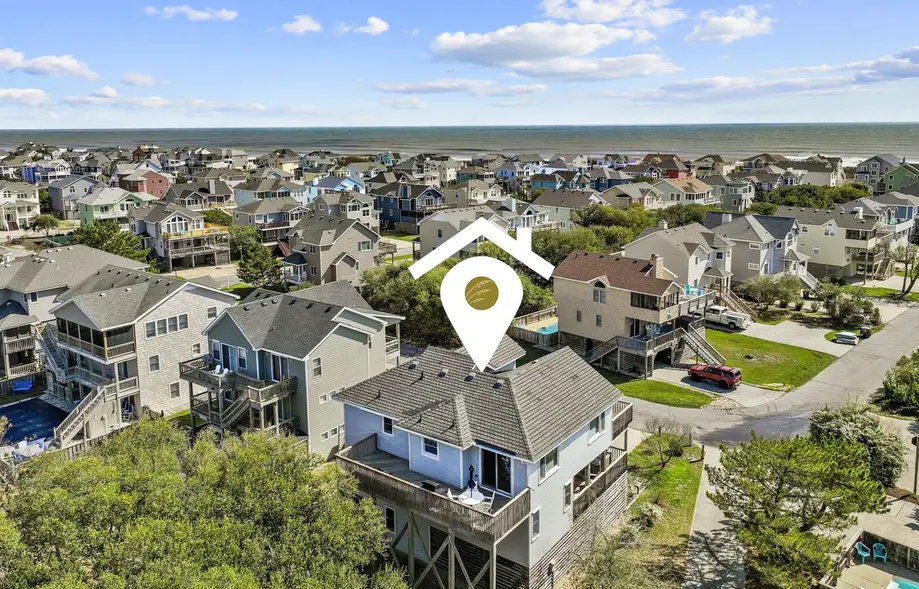 1613 - Breezy by the Sea